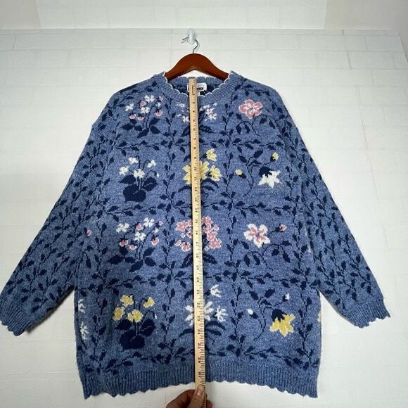 Vintage Adele Knitwear Women’s Blue Floral Knit Sweater Size Large - Picture 6 of 14